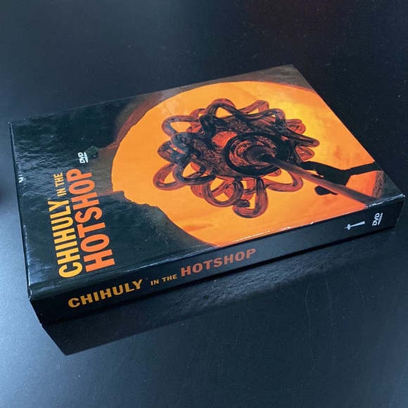 Chihuly in the Hotshop - DVD - Picture 3 of 7